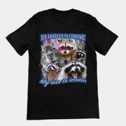 Mein Angstzustand ist chronisch, mein Hintern ist legendär – T-Shirt (Rückenaufdruck)