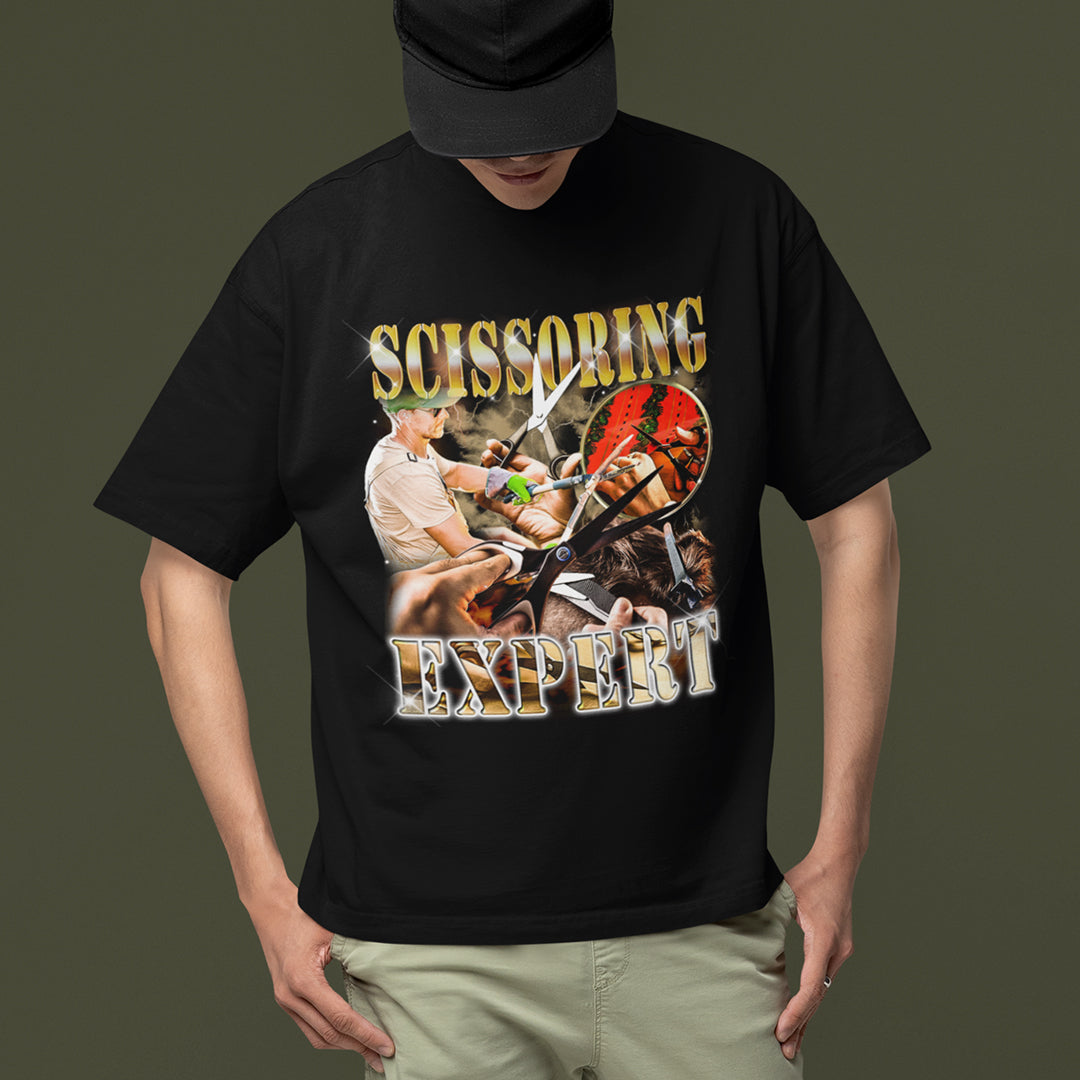 Scissoring Expert t-shirt