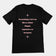 Alles, was ich im Leben liebe, ist entweder illegal, teuer oder brünett (T-Shirt mit Rückenaufdruck)