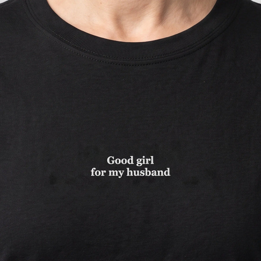 Good girl for my husband (embroidered) T-Shirt in Black, worn, close-up of the stitching